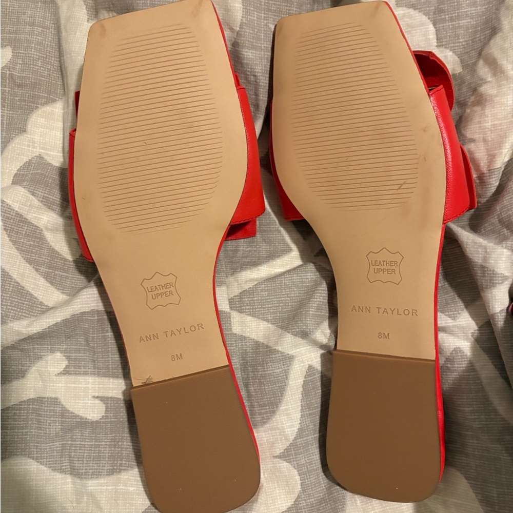 Ann Taylor Leather Flower Flat Sandals - Picture 3 of 4